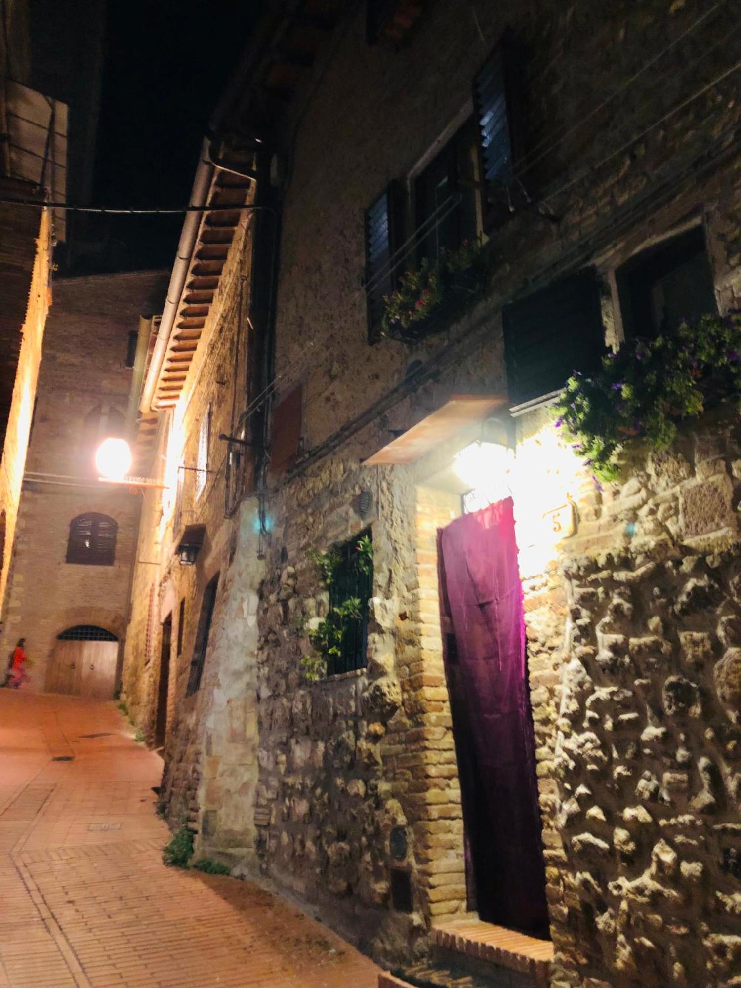 דירות סן ג'ימיניאנו Casa Nel Centro Storico מראה חיצוני תמונה